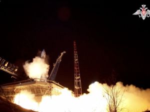 Старт ракеты-носителя с космодрома Плесецк